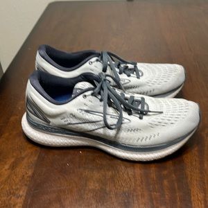 Brooks Women's Grey Glycerin 19 Running Shoes Size 9.5